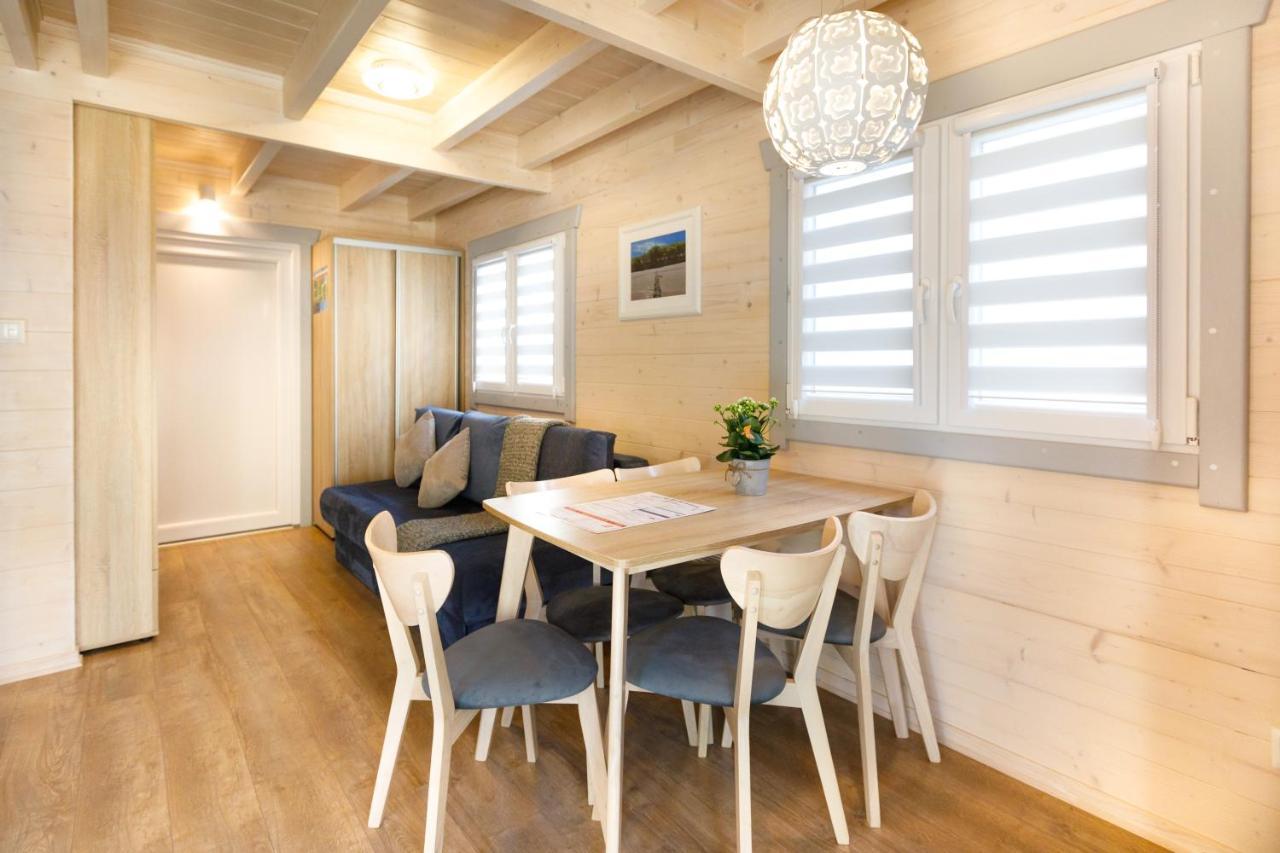 Collins Holiday Ustronie Morskie Extérieur photo