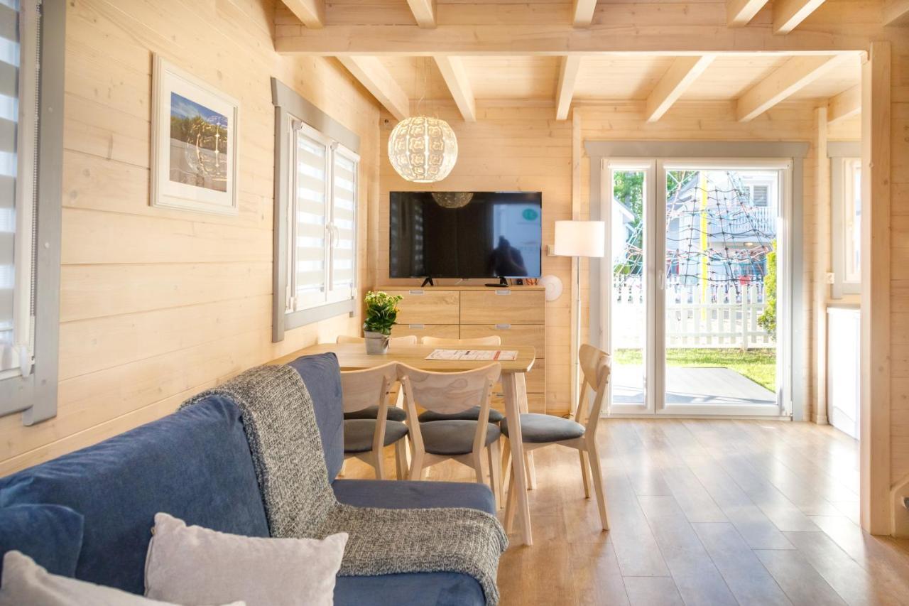 Collins Holiday Ustronie Morskie Extérieur photo